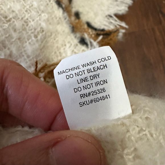 NWOT WORLD MARKET Plaid Poncho Shawl in Cream Brown - Picture 10 of 11